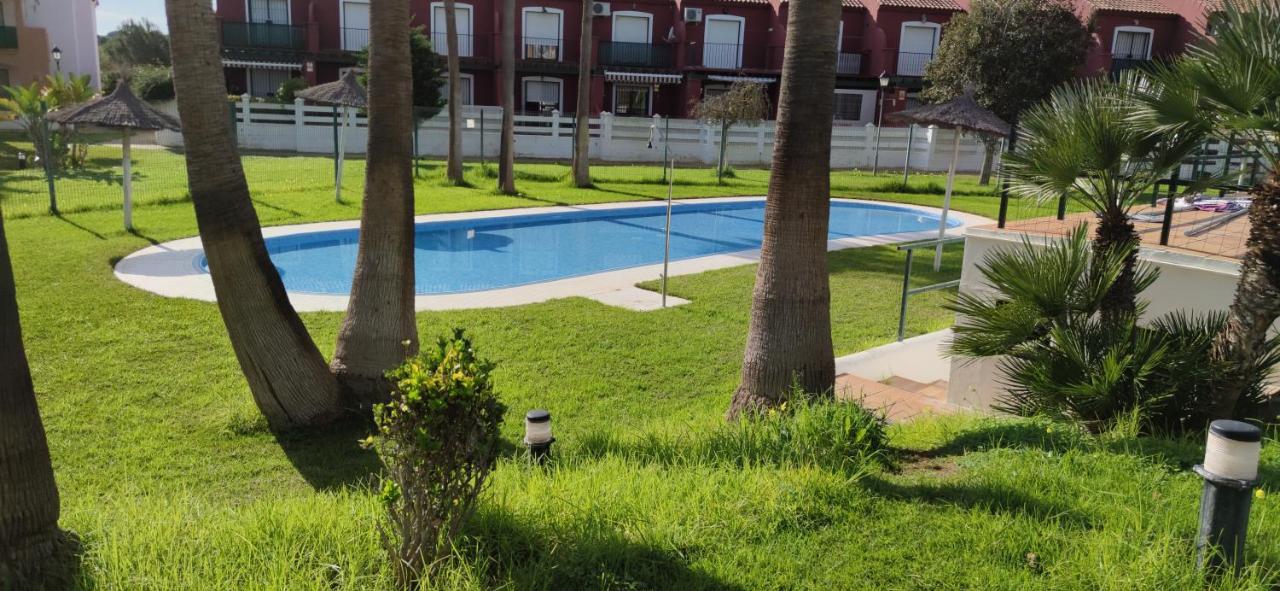 Apartamento En La Barrosa Chiclana de la Frontera Luaran gambar